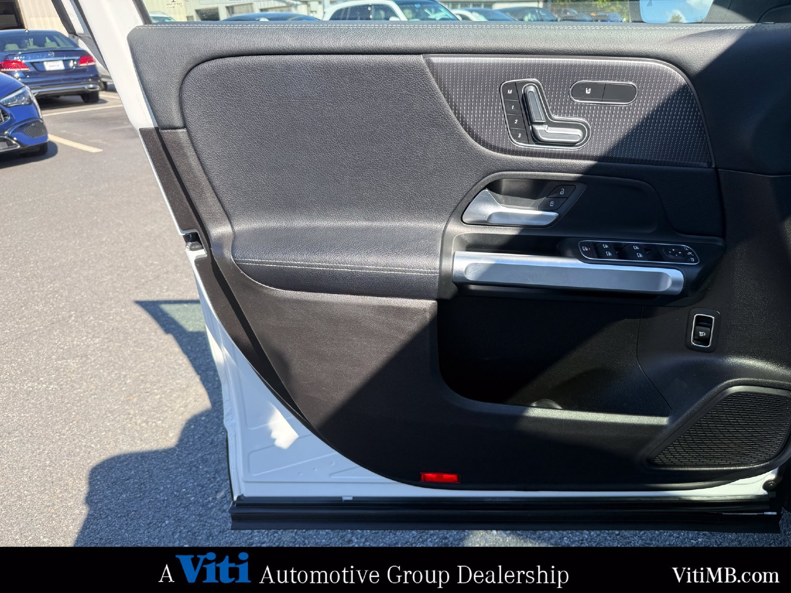 Used 2020 Mercedes-Benz GLB 250 4MATIC image 16