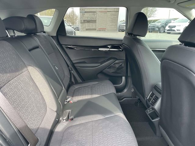New 2026 Kia Seltos S FWD image 17