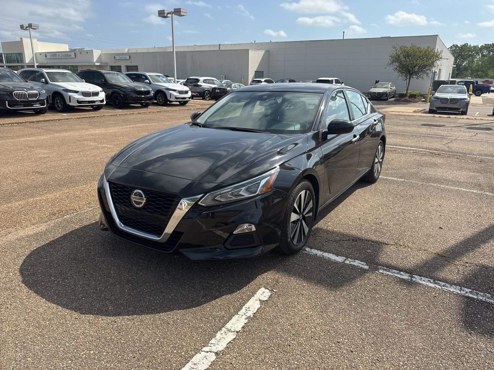Used 2022 Nissan Altima 2.5 SV image 1