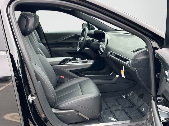 Used 2025 Cadillac Lyriq Sport w/ LPO, Floor Liner Package AWD/4WD image 22