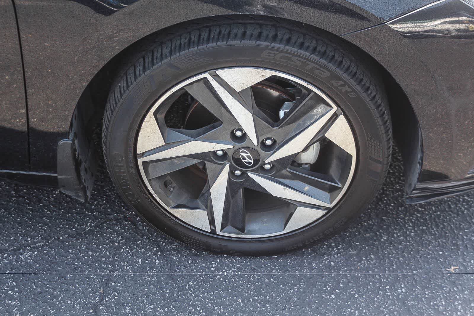 Certified 2023 Hyundai Elantra SEL w/ Convenience Package FWD image 12