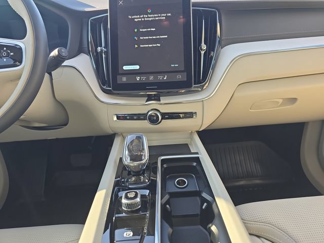 Certified 2026 Volvo XC60 B5 Ultra w/ Protection Package Premier AWD/4WD image 11