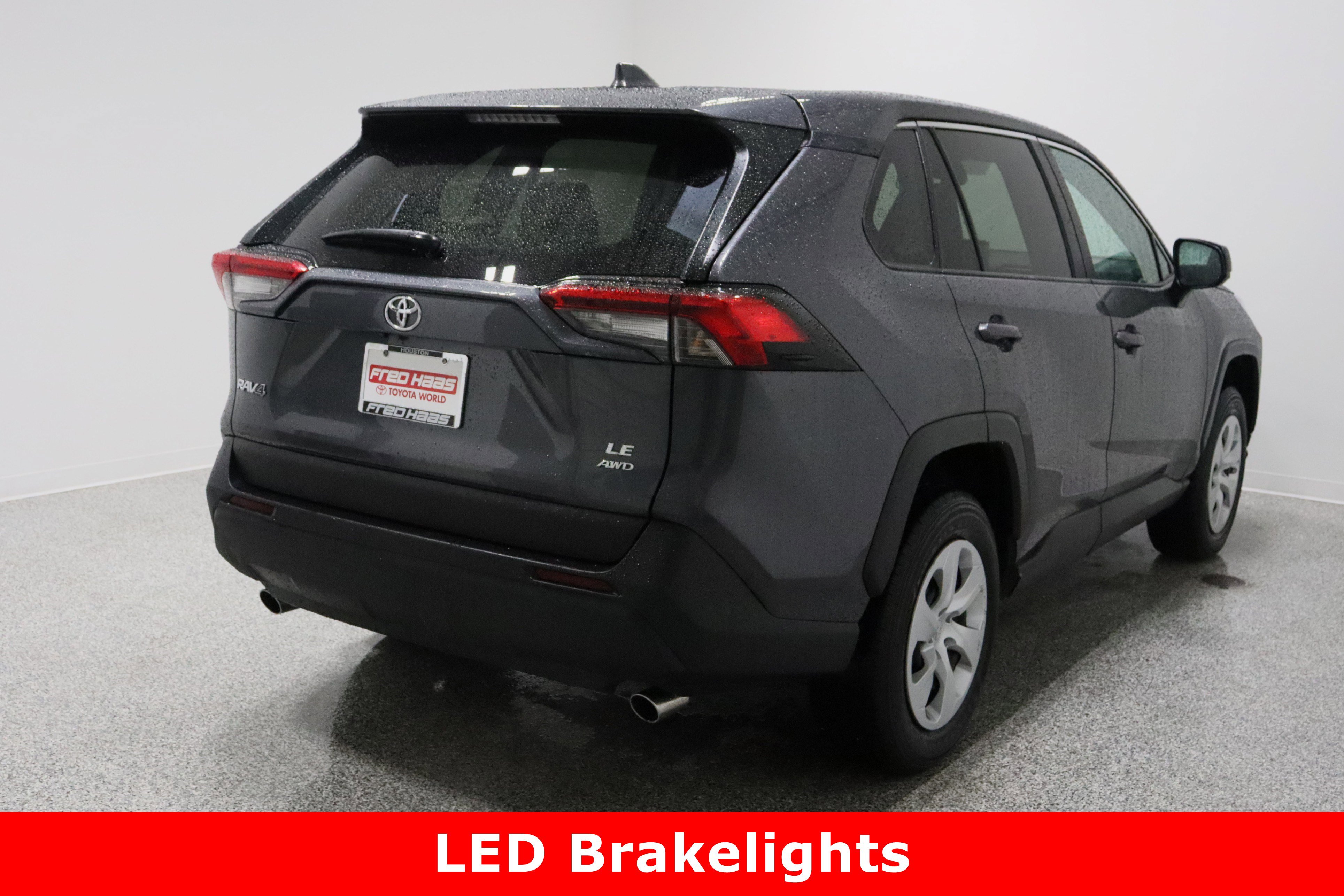 Used 2024 Toyota RAV4 LE image 7