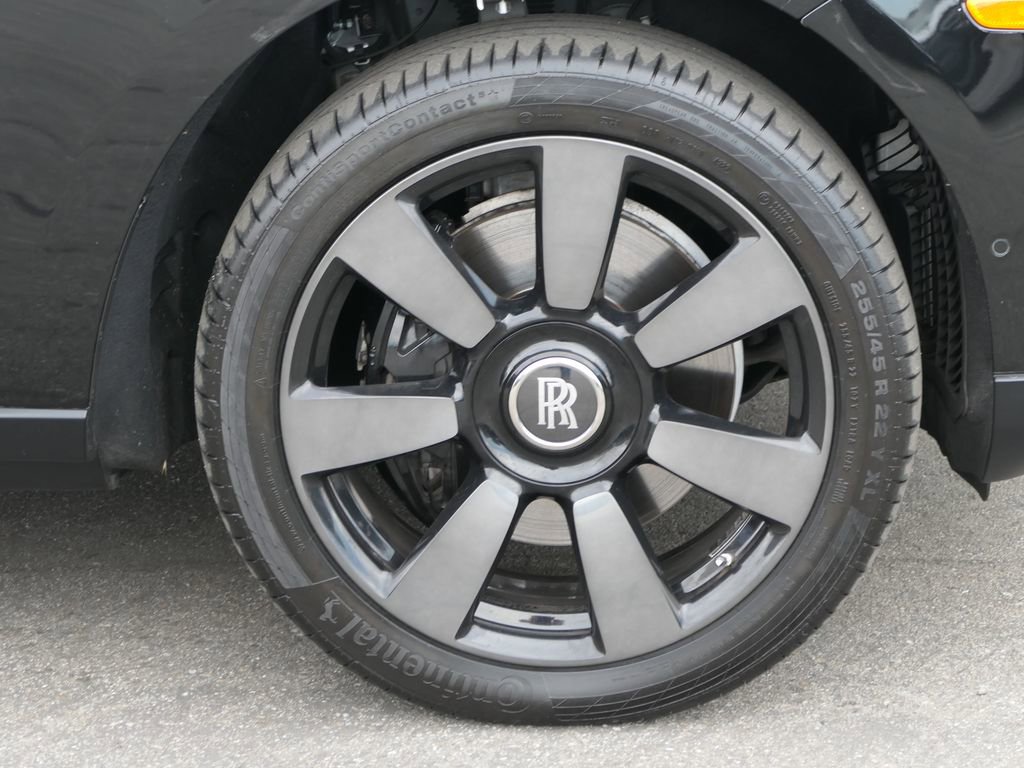 Used 2022 Rolls-Royce Cullinan image 33