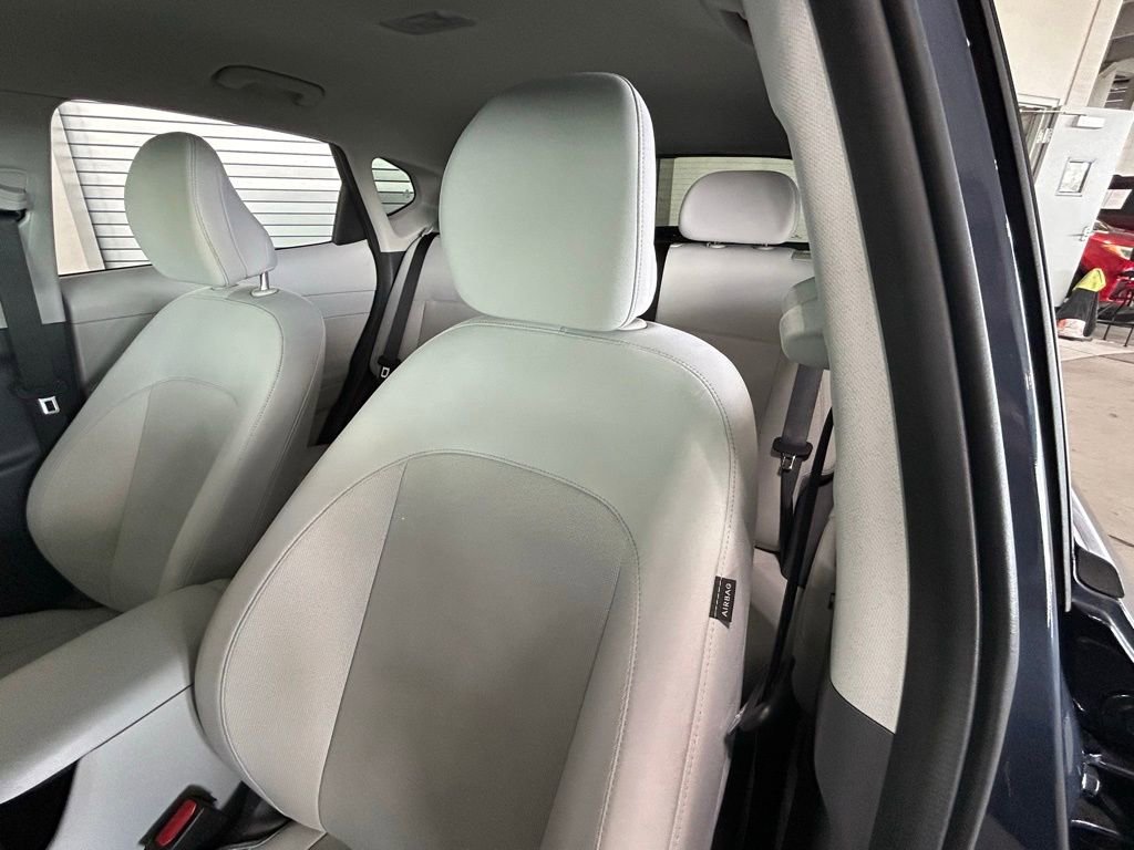 Used 2024 Hyundai Kona SE image 21