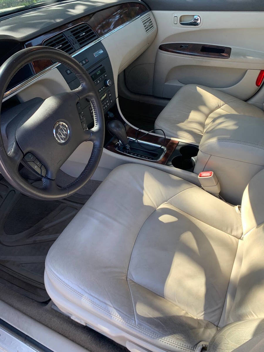 Used 2009 Buick LaCrosse CXL FWD image 18