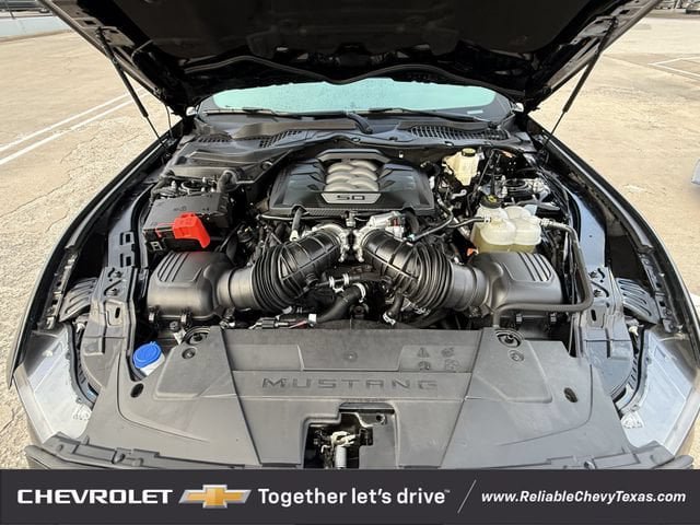 Used 2025 Ford Mustang GT RWD image 31