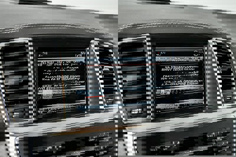 Used 2016 Mercedes-Benz GL 320 BlueTEC 4MATIC image 32