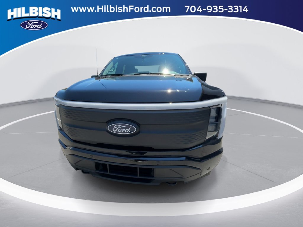 Used 2025 Ford F150 Lightning Flash AWD/4WD image 3