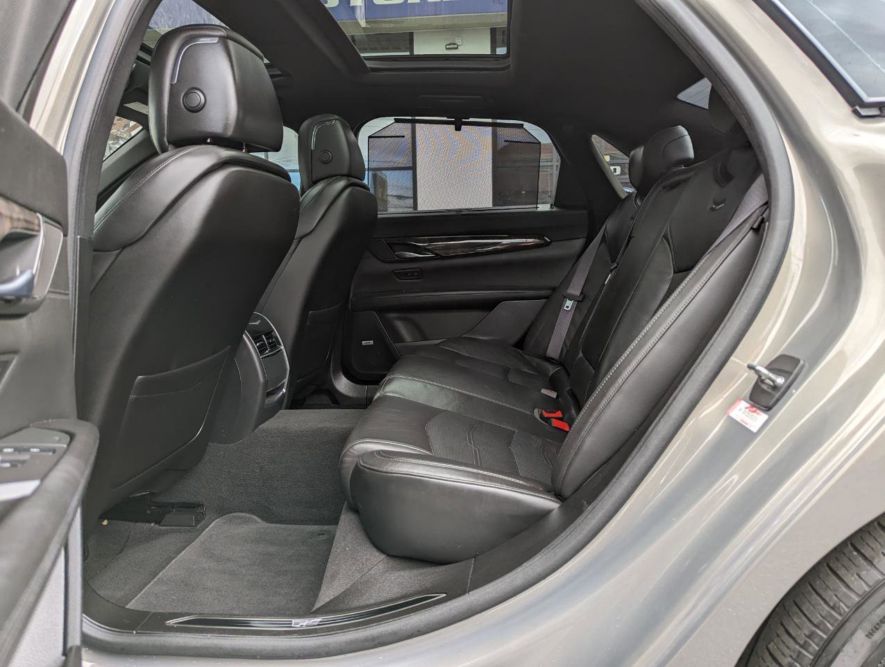 Used 2018 Cadillac CT6 Luxury image 38