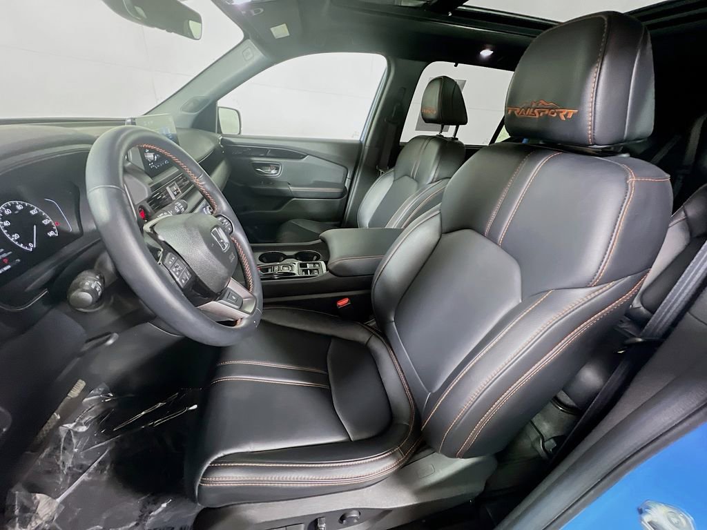 Used 2025 Honda Pilot TrailSport image 19