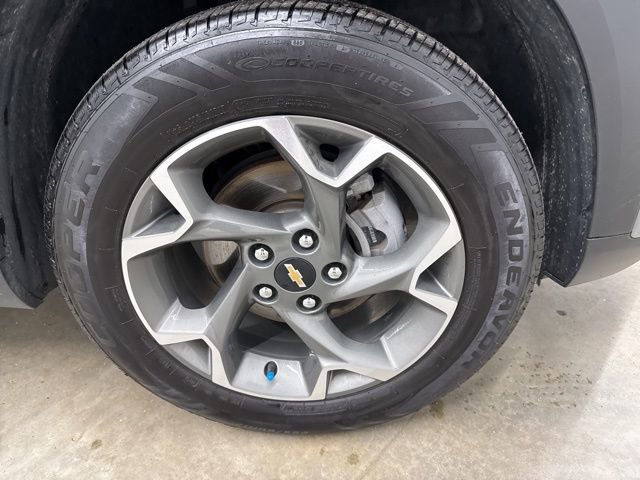 Used 2024 Chevrolet Trax LT w/ Driver Confidence Package FWD image 11