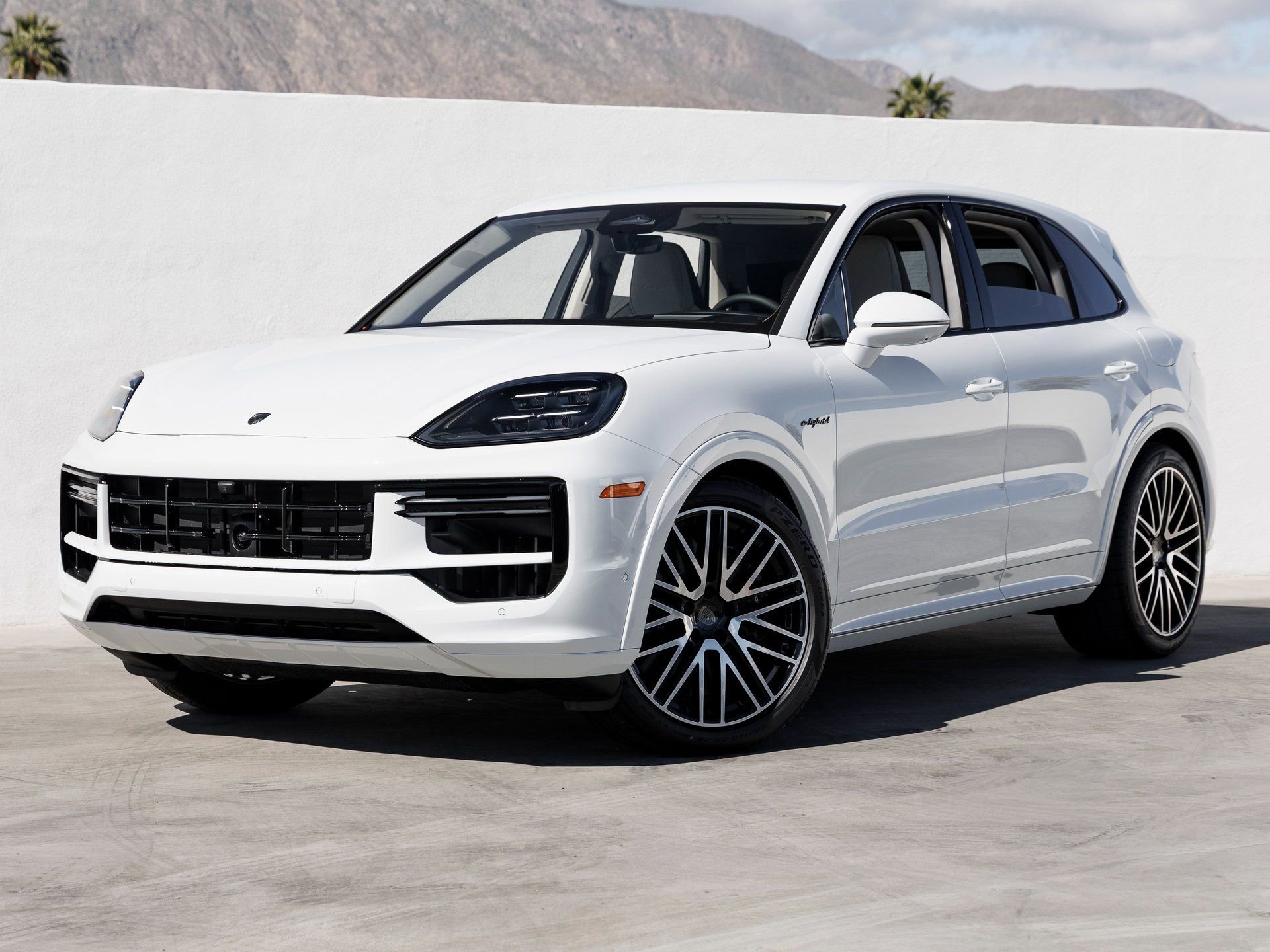 New 2026 Porsche Cayenne Turbo image 1