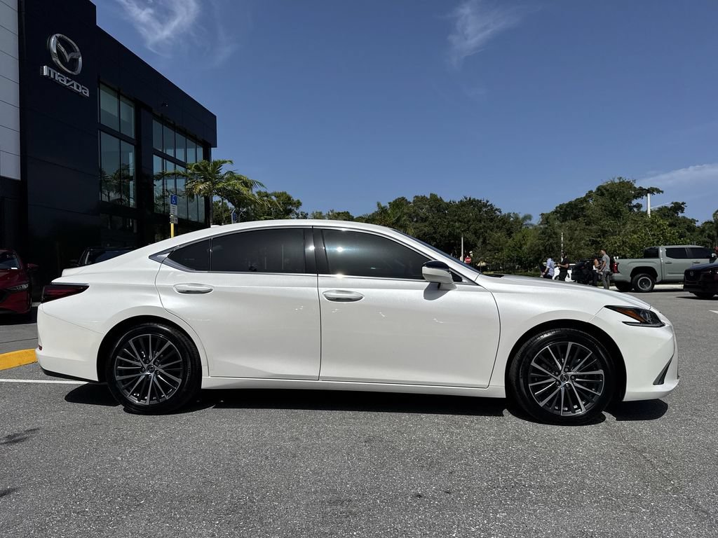 Used 2025 Lexus ES 350 w/ Premium Package FWD image 23