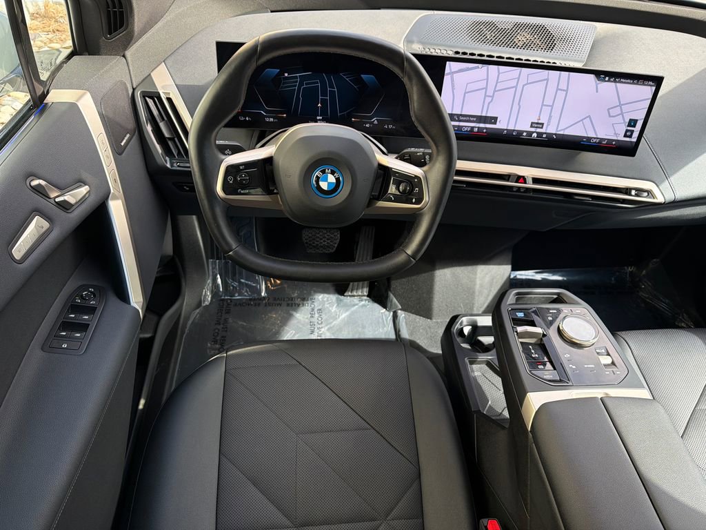 Used 2024 BMW iX xDrive50 w/ Premium Package image 24