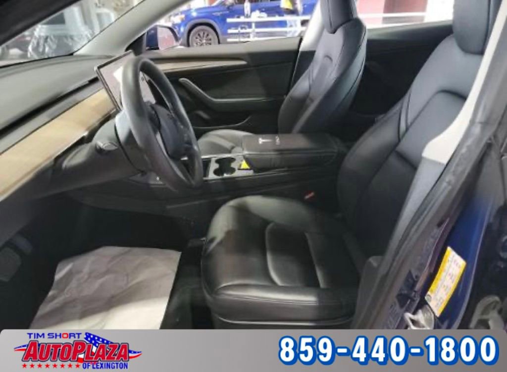 Used 2023 Tesla Model 3 Standard Range image 2
