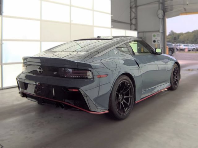 Used 2025 Nissan Z NISMO w/ Floor Mat Package RWD image 4