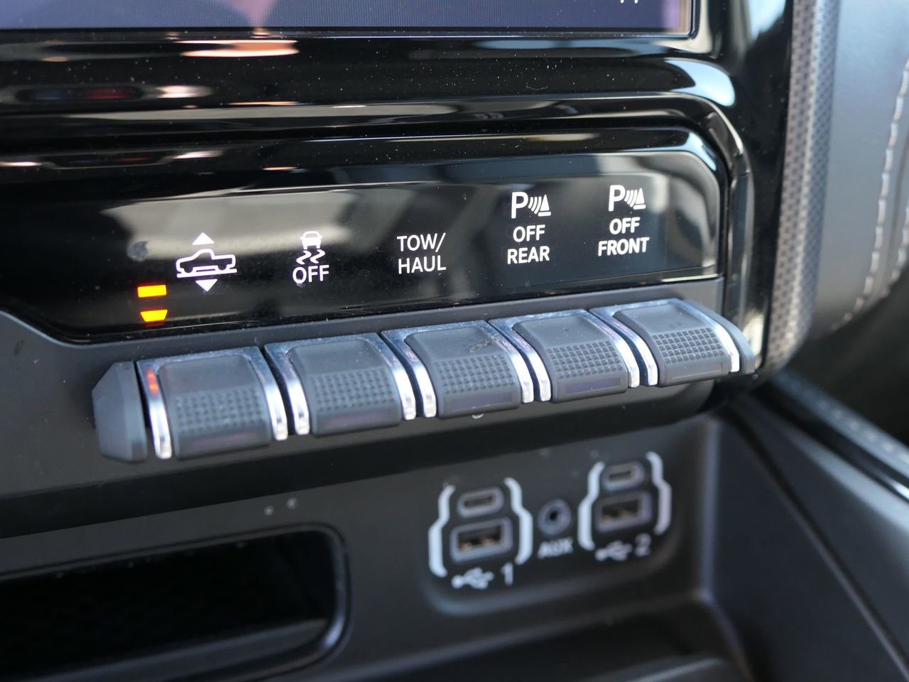 Used 2022 RAM 1500 Limited w/ Body Color Bumper Group image 24