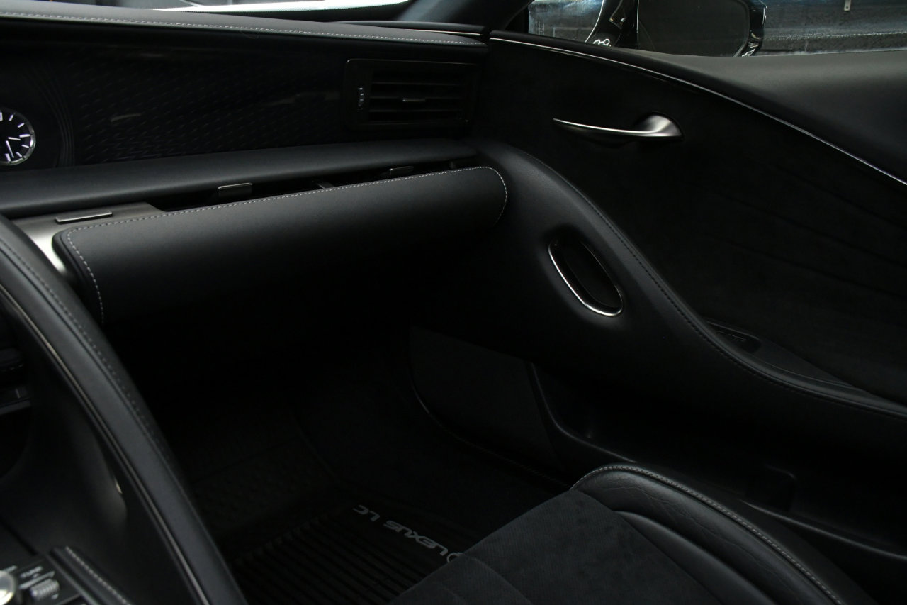 Used 2021 Lexus LC 500 Coupe w/ Sport Package image 32