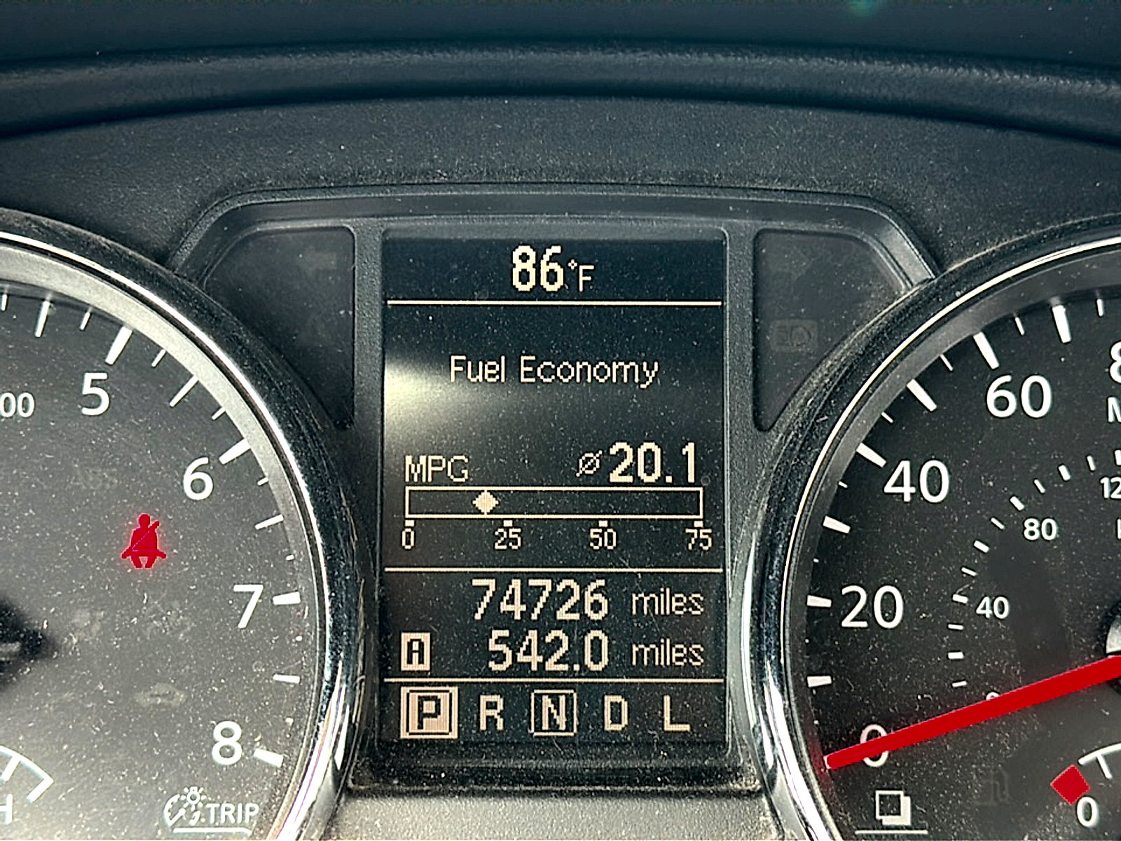 Used 2013 Nissan Rogue S FWD image 27