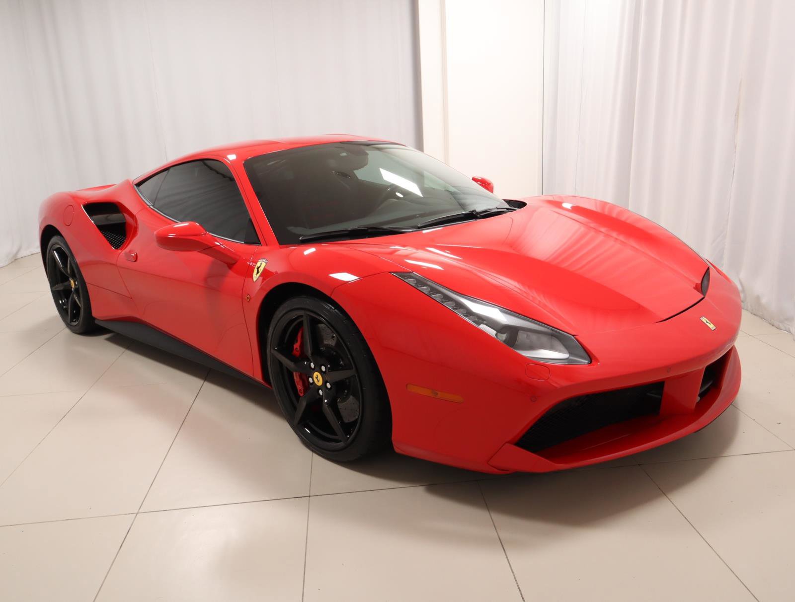 Certified 2019 Ferrari 488 GTB RWD image 5