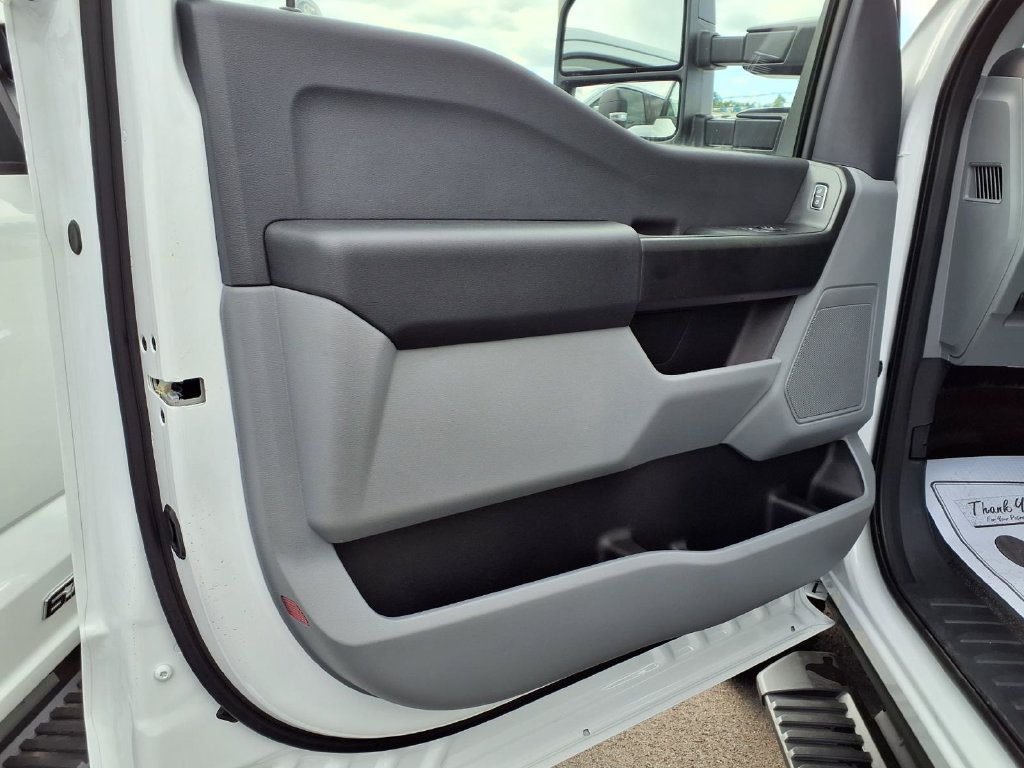 New 2027 Ford F350 XL AWD/4WD image 8