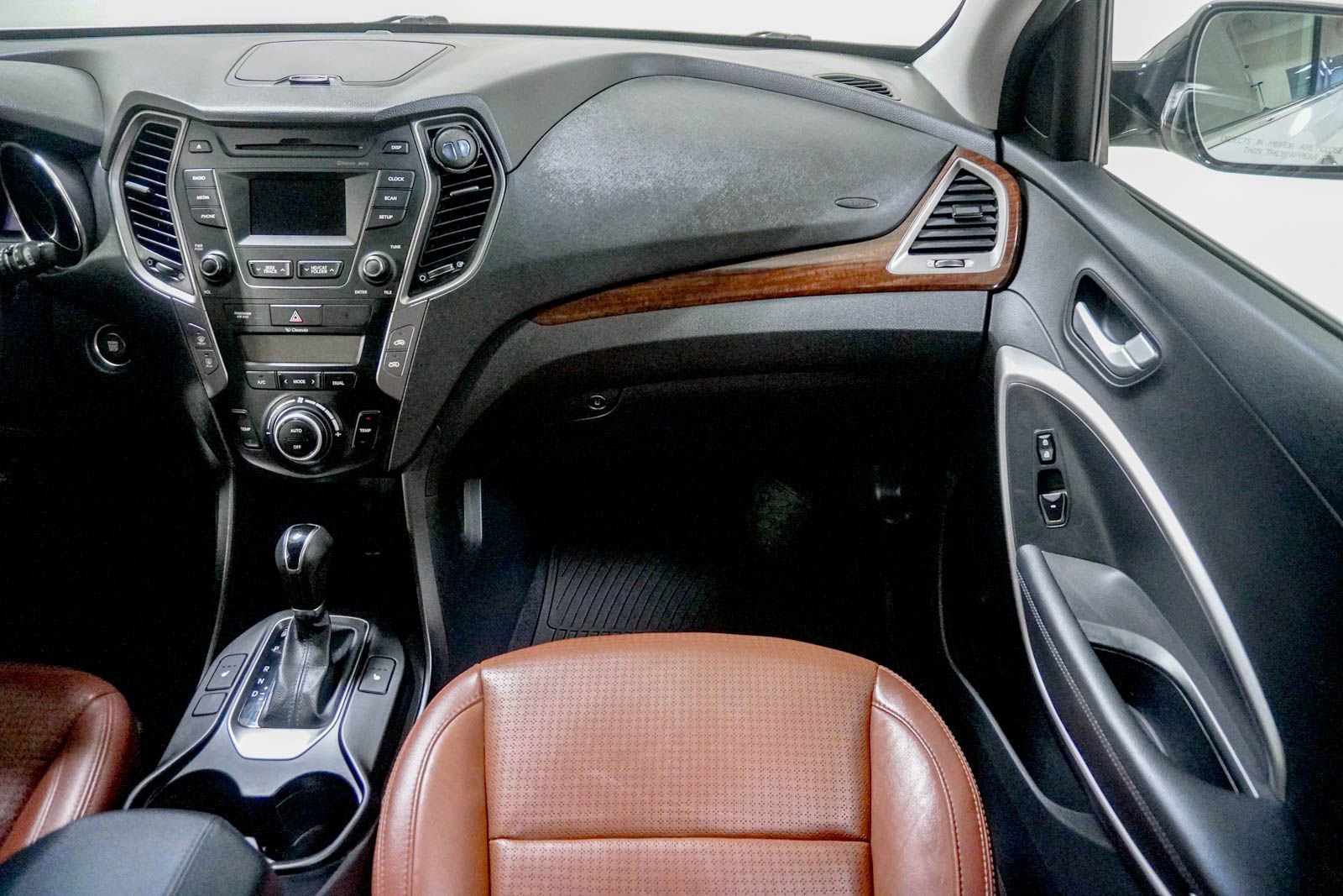 Used 2014 Hyundai Santa Fe Sport 2.0T AWD/4WD image 29