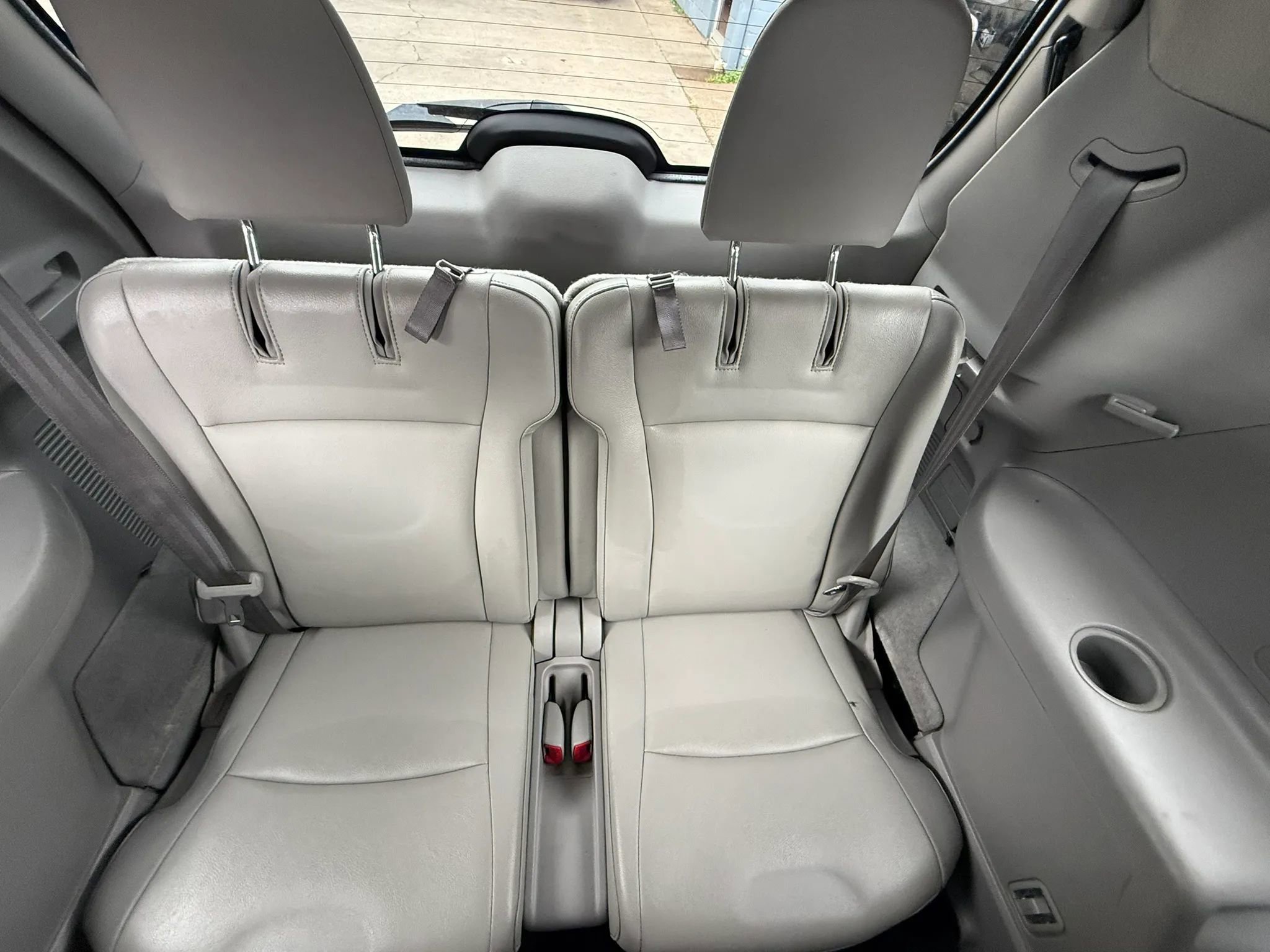 Used 2013 Toyota Highlander SE image 18