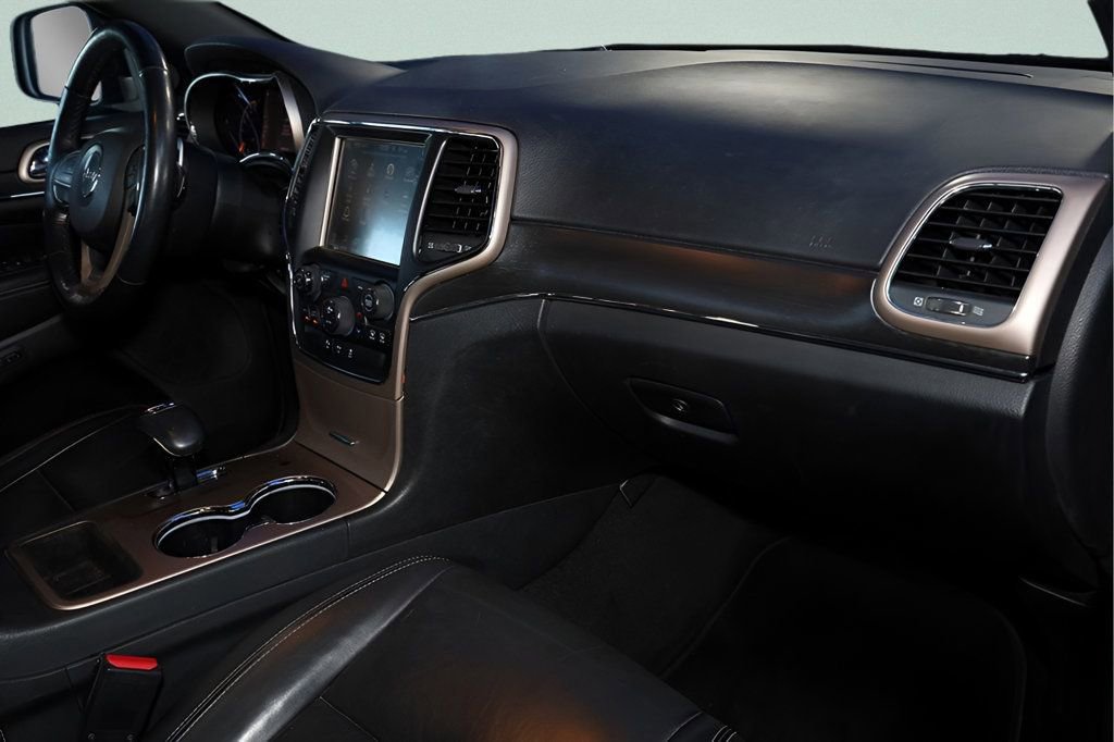 Used 2015 Jeep Grand Cherokee Limited image 21