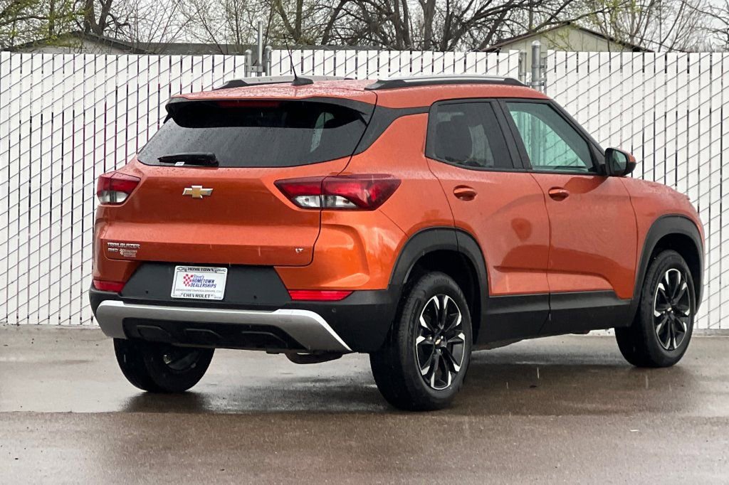 Used 2022 Chevrolet TrailBlazer LT w/ Driver Confidence Package AWD/4WD image 4