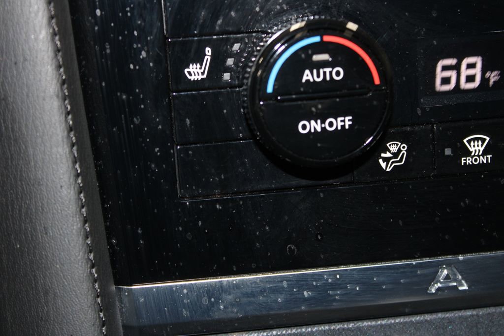 Used 2024 Nissan Armada SV AWD/4WD image 44