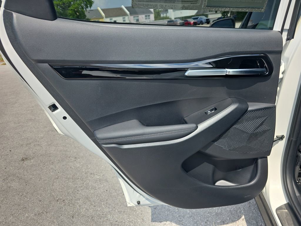 Used 2024 Kia Seltos SX image 10