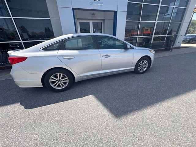 Used 2016 Hyundai Sonata SE image 8