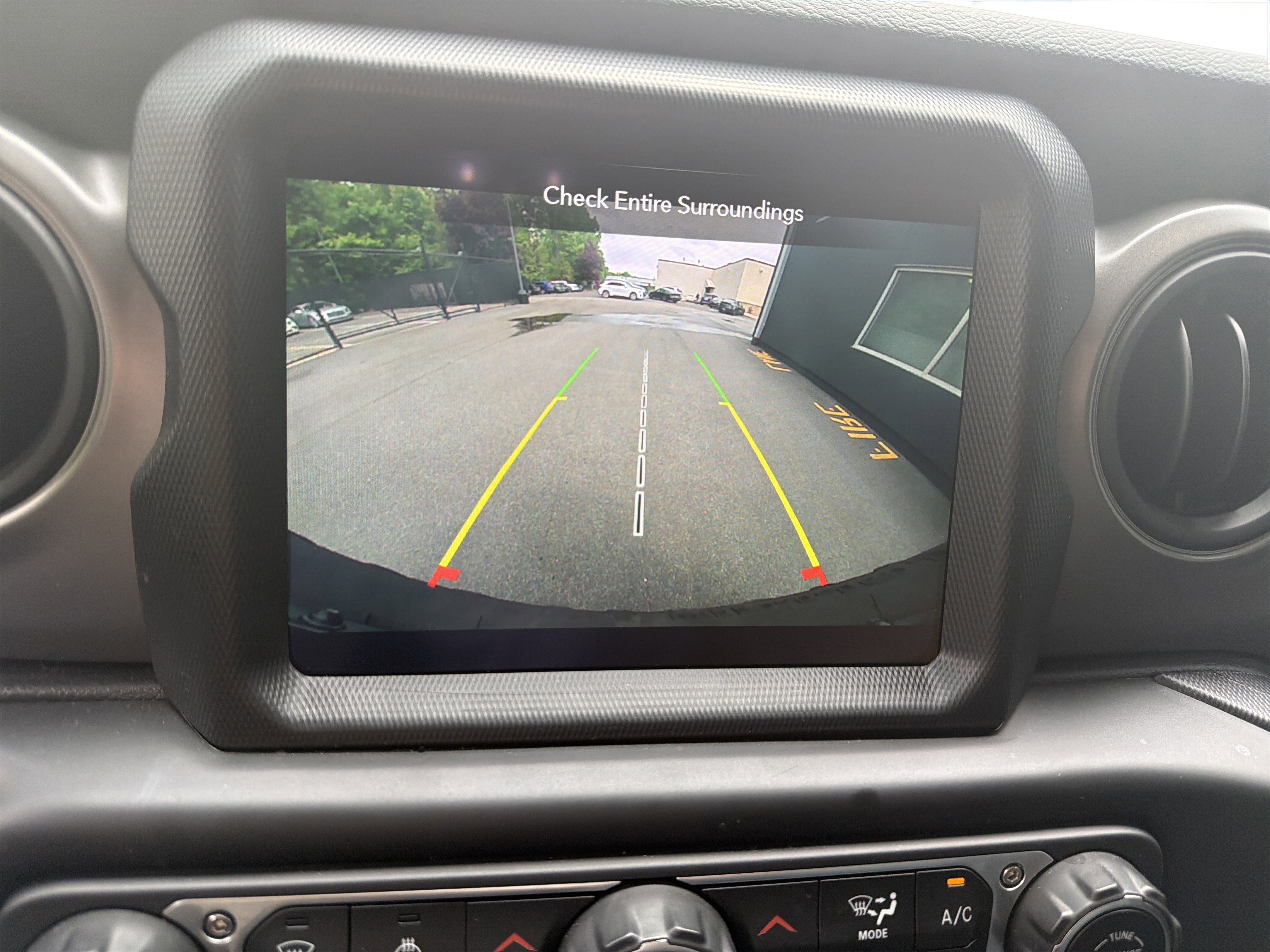 Used 2022 Jeep Wrangler Unlimited Sport AWD/4WD image 24
