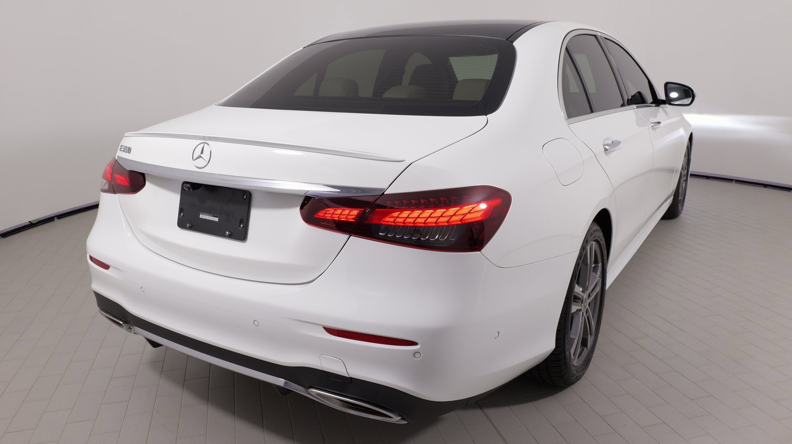 Used 2021 Mercedes-Benz E 350 Sedan image 30