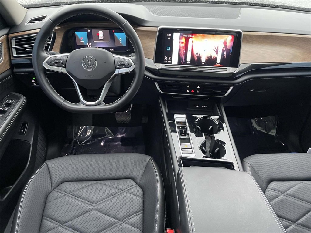 Used 2024 Volkswagen Atlas SE image 18