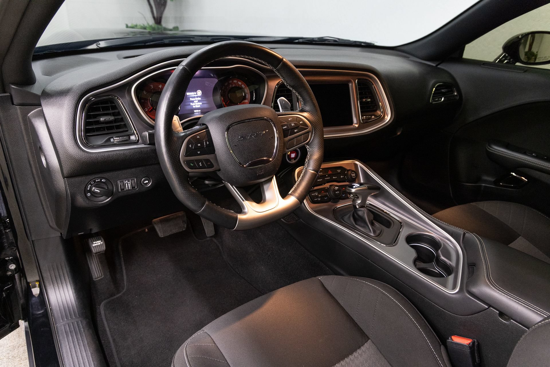 Used 2020 Dodge Challenger SRT Hellcat Redeye RWD image 6