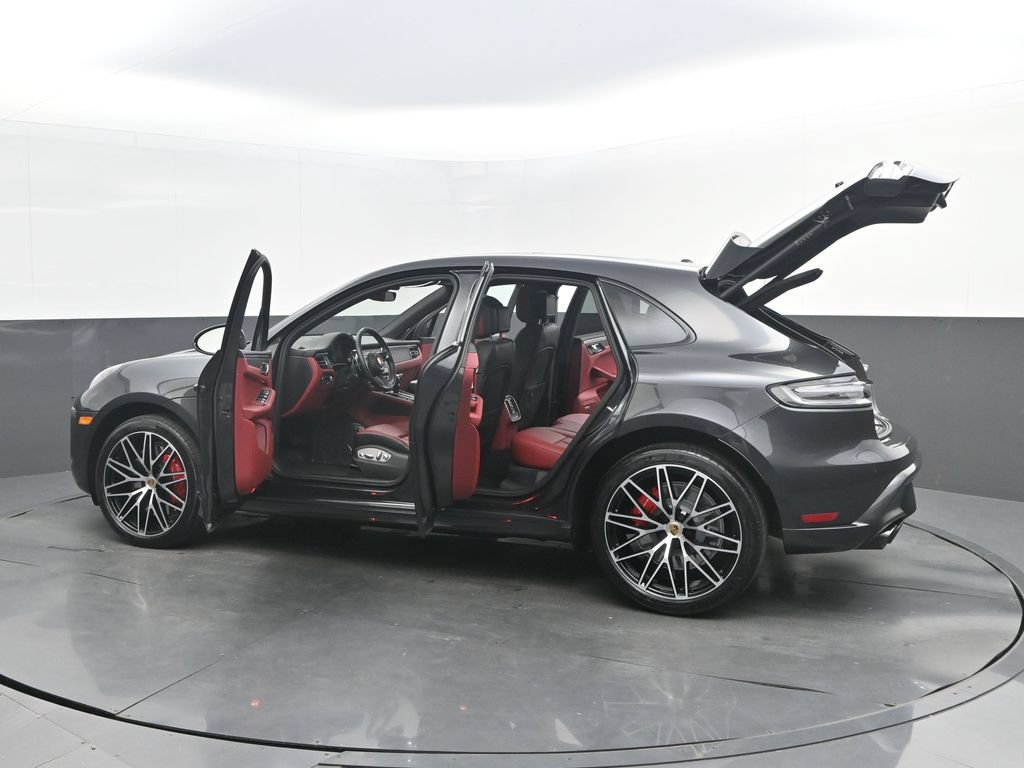 Certified 2024 Porsche Macan GTS AWD/4WD image 38