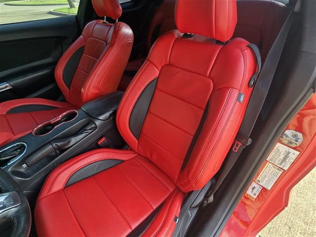 Used 2015 Ford Mustang GT RWD image 10
