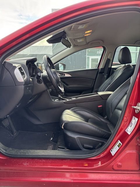 Used 2018 MAZDA MAZDA3 Touring image 5