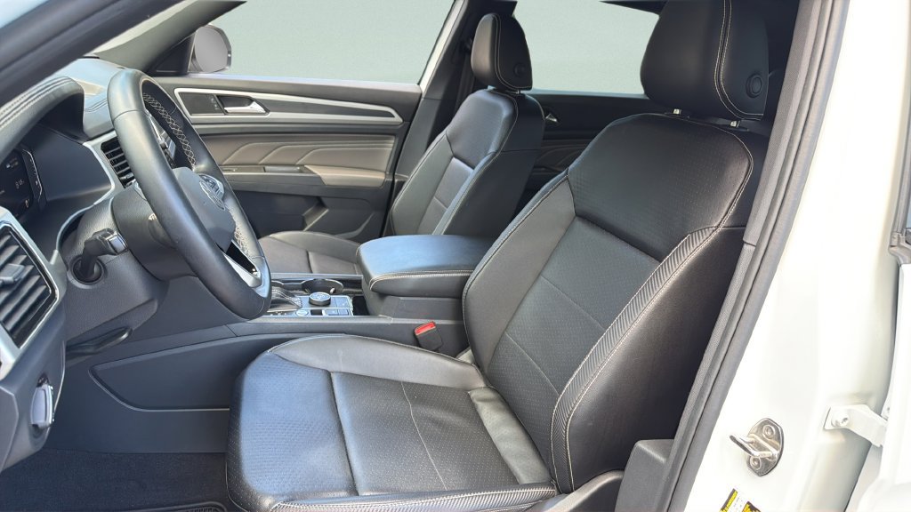 Certified 2023 Volkswagen Atlas Cross Sport SEL AWD/4WD image 30