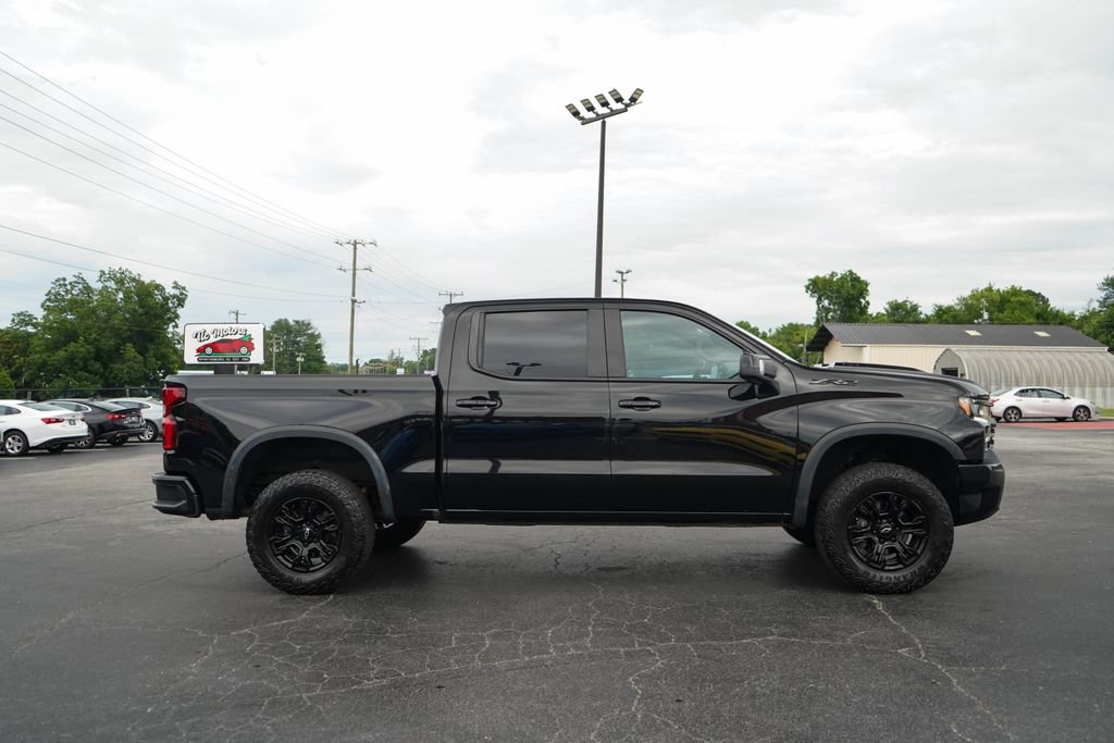 Used 2022 Chevrolet Silverado 1500 ZR2 w/ Technology Package AWD/4WD image 2