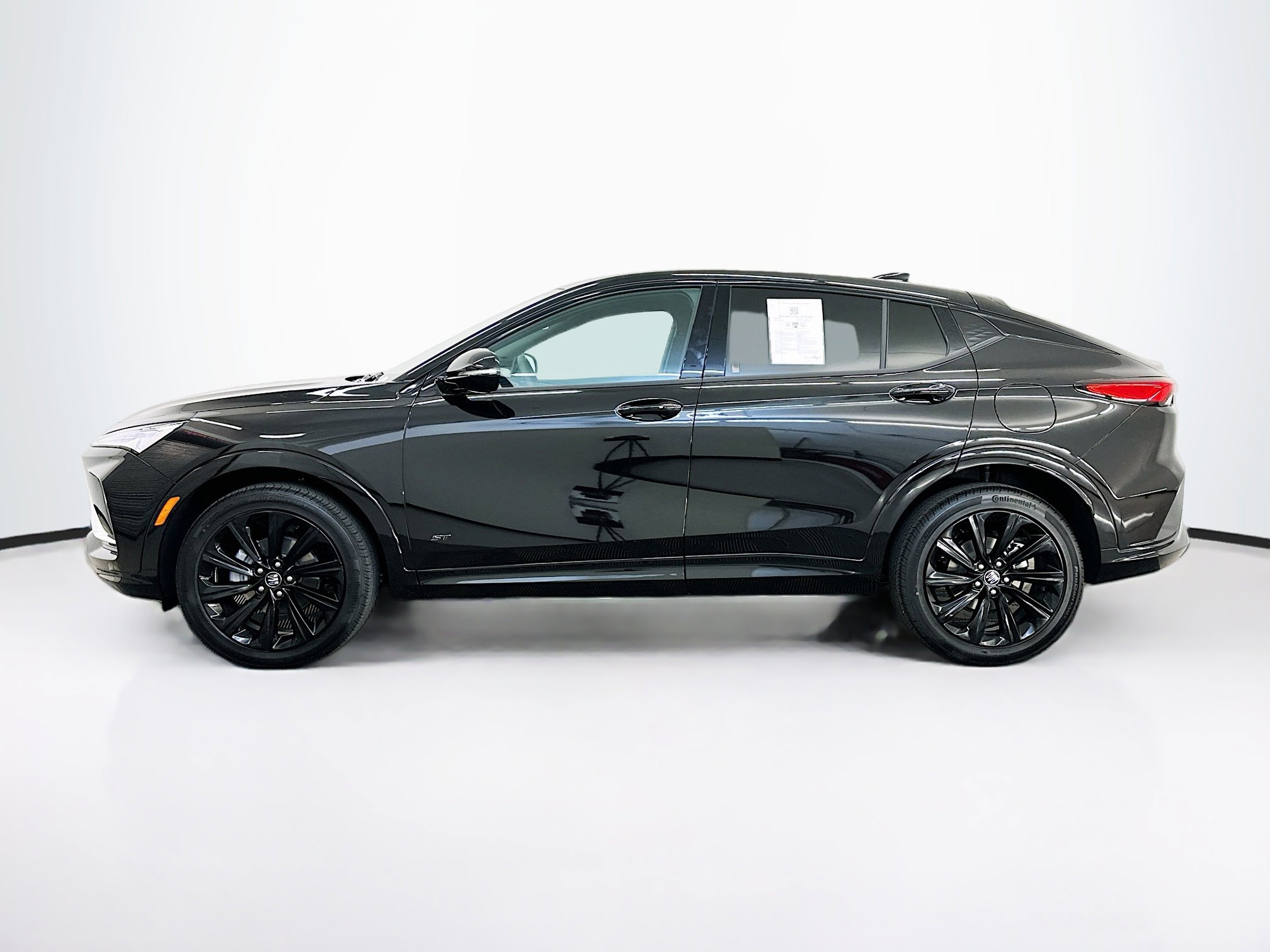 Used 2025 Buick Envista Sport Touring w/ Convenience I Package image 4