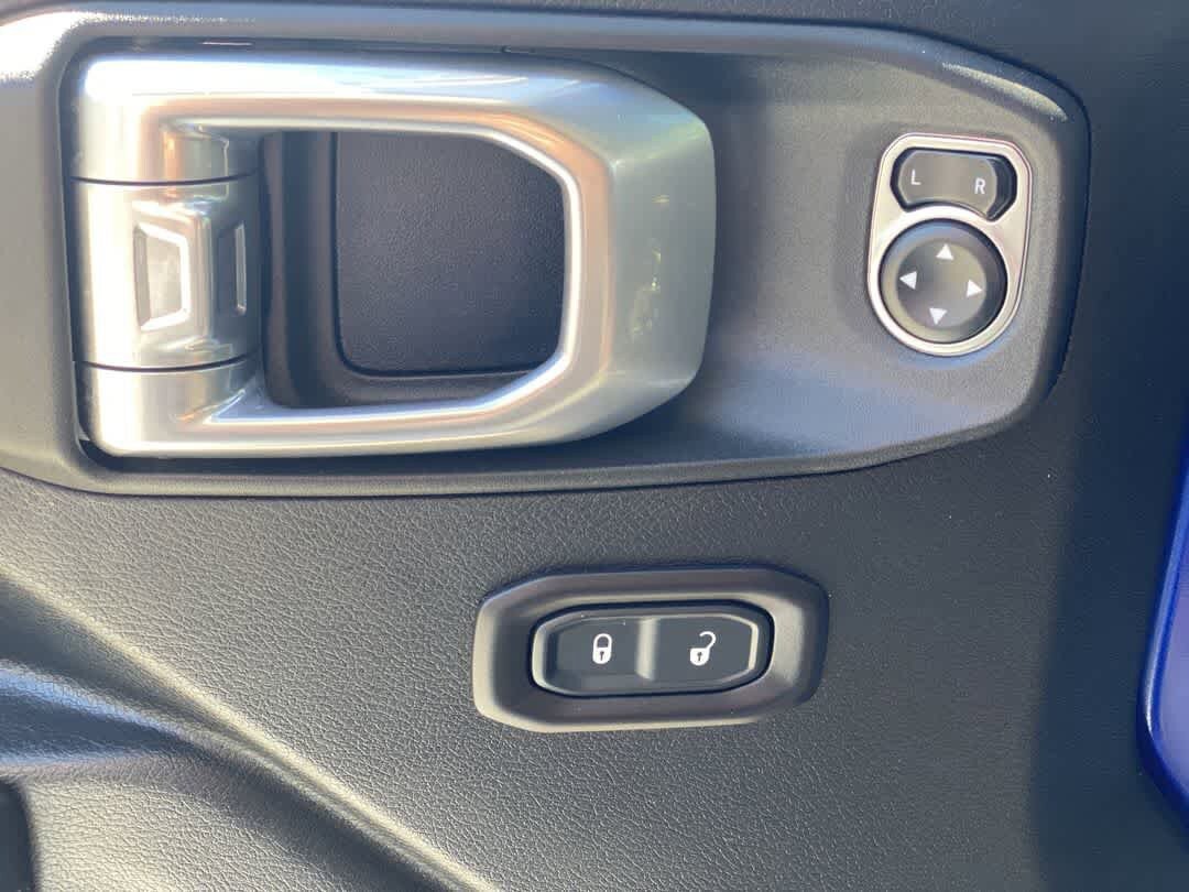 Used 2018 Jeep Wrangler Unlimited Rubicon image 14