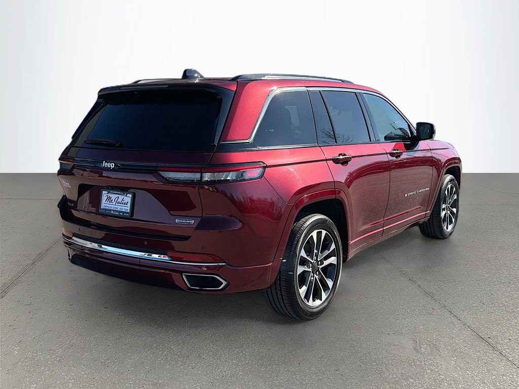 Used 2023 Jeep Grand Cherokee Overland image 4