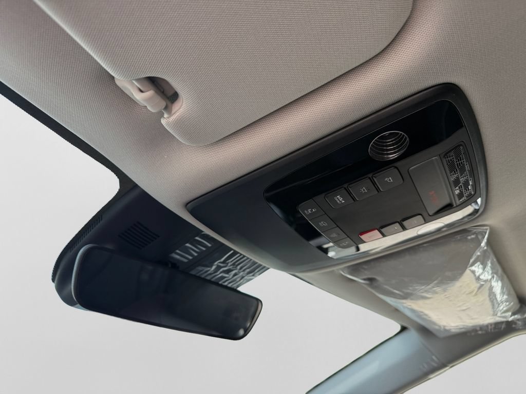 New 2027 Kia Carnival EX FWD image 26