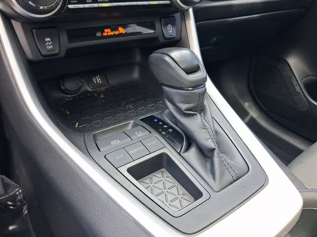 Used 2023 Toyota RAV4 XLE w/ Convenience Package FWD image 20