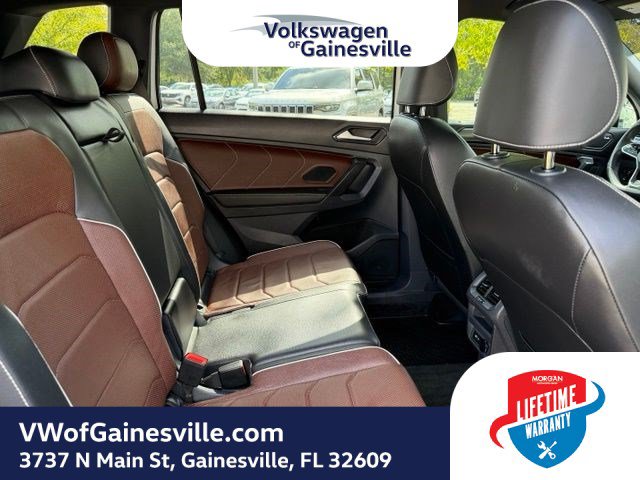 Certified 2024 Volkswagen Tiguan SEL R-Line AWD/4WD image 8