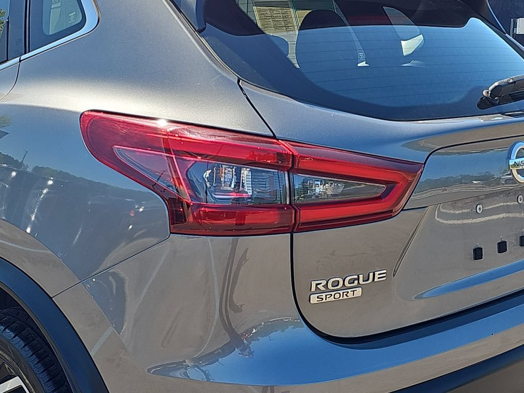 Used 2021 Nissan Rogue Sport SL FWD image 37