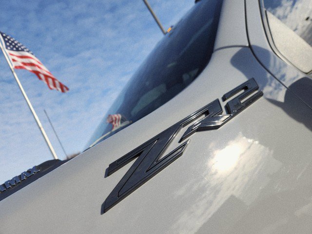 Used 2024 Chevrolet Silverado 2500 ZR2 w/ Technology Package image 10